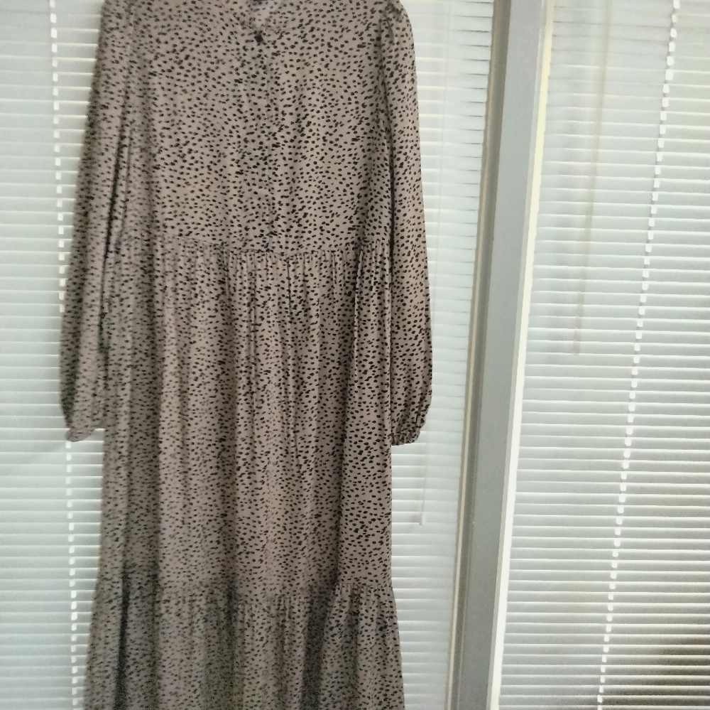 Midi length dress - Picture 3 of 7